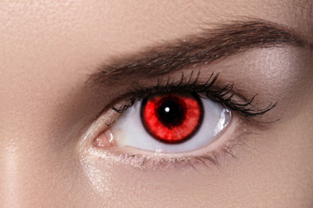 15 Dream of Red Eyes Meanings